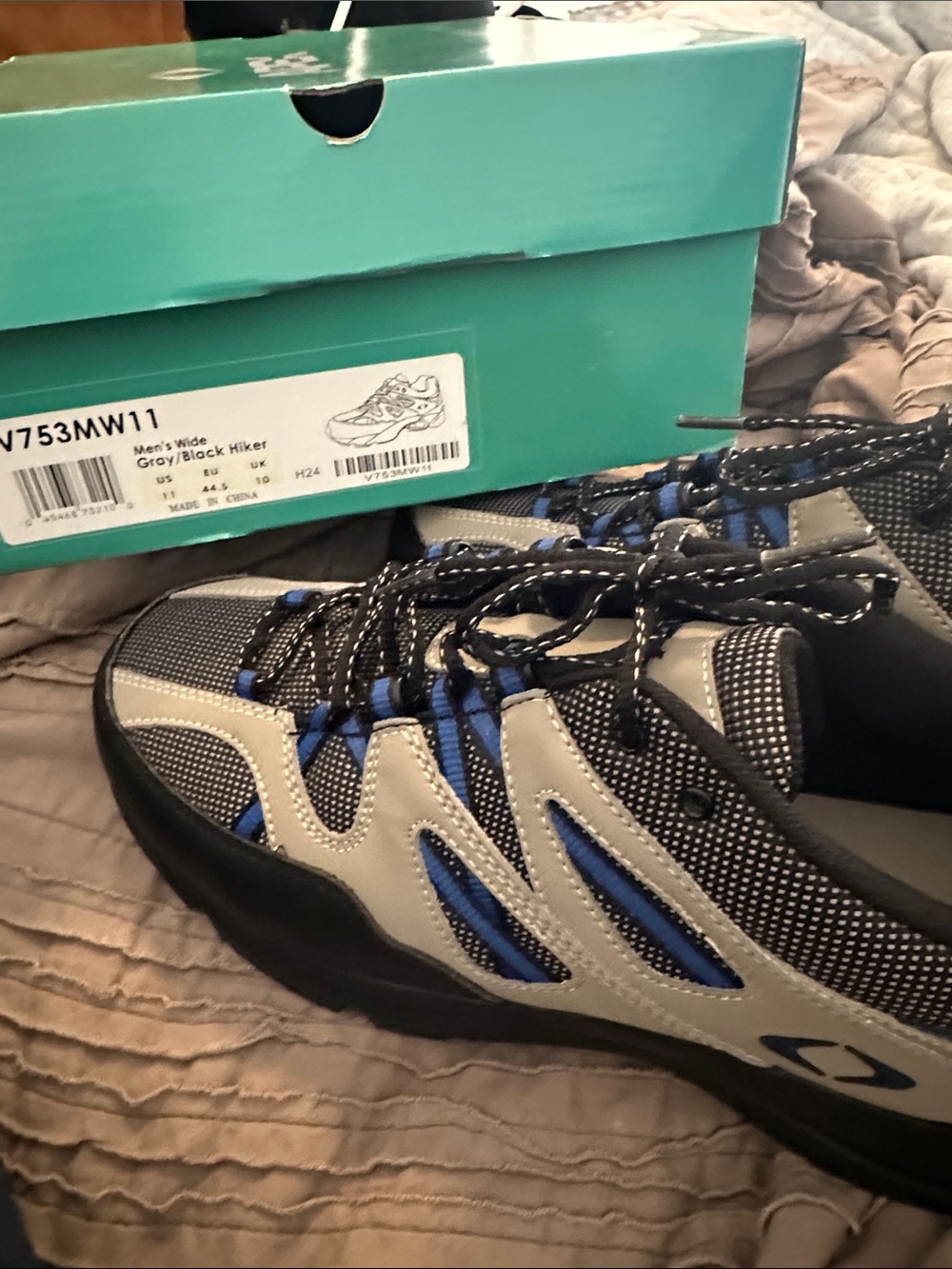 Apex Men's Gray, black and Blue Athletic Trail Shoes